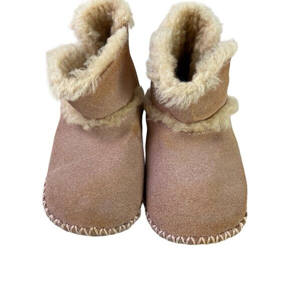 Ugg Lemmy 1012146I Baby Girl Pink Moccasisn Shearling Lined Suede Boots 4 / 5 - Picture 6 of 16